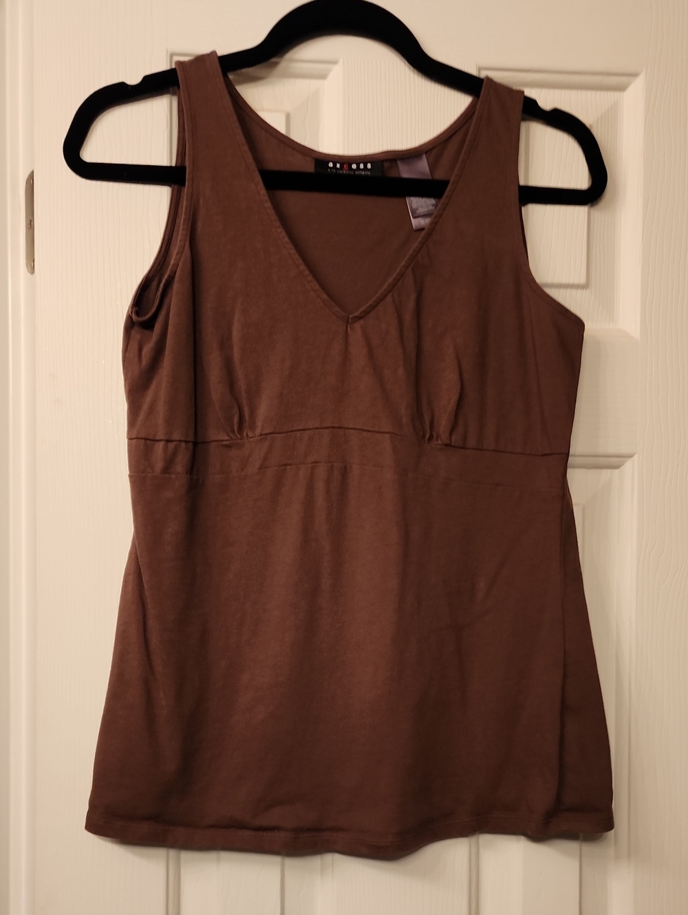 Axcess By Liz Claiborne Brown V-Neck Tank Top